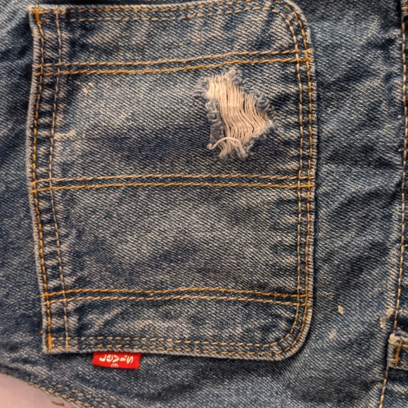 🧁 Levi's size 4 shortalls 100% cotton super cute - Picture 2 of 8